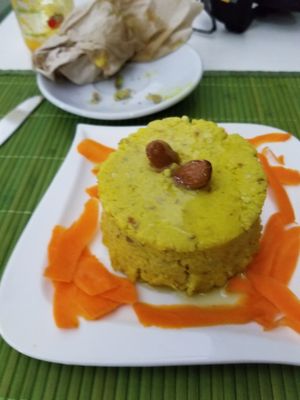 Quinoa, carrot, turmeric and hazelnut pie at Bio & Chocolate in Siena