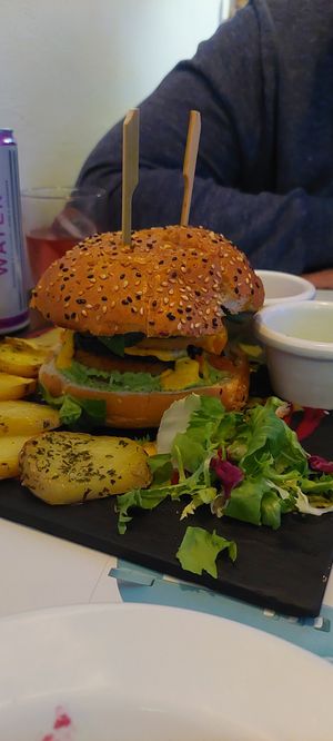 Burger Hipster at Sanissimo - Opera in Madrid