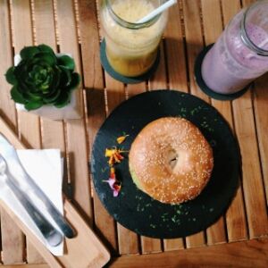 bagel de aguacate at Sanissimo - Opera in Madrid