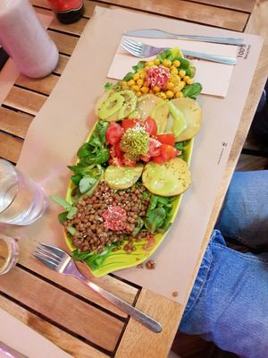 Salad cachas at Sanissimo - Opera in Madrid