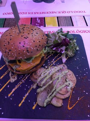 Red dragon burger   at Sanissimo - Opera in Madrid