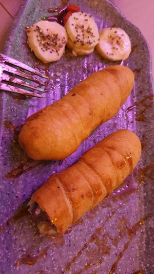 Teques with cjocolate stuffing at Sanissimo - Opera in Madrid