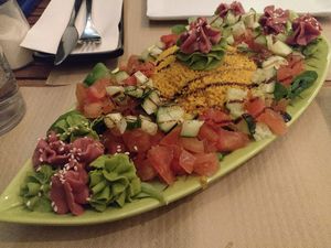 Starter to share / Taboulé at Sanissimo - Opera in Madrid