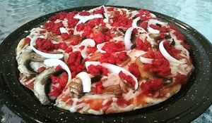 Chorizo, champiñones y cebolla. at Vegarum in Monterrey