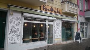 Outside at Kiez Vegan - Warschauer Str in Berlin