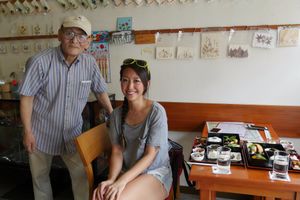 Taipei Happy Cow Ambassador Hailey and the friendly owner of Arashiyama-kan at Arashiyama-kan in Kyoto
