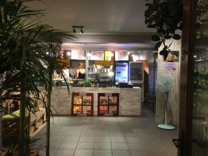 looking in at Farma Burgerownia Roslinna in Krakow