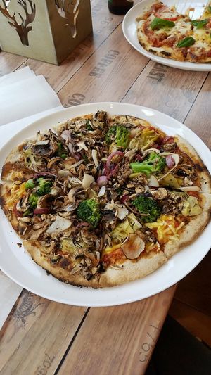 vegan cheese under the veggies at Pizza-Treff in Goslar