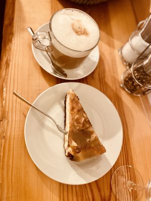   at Schneeweiss + Rosenrot in Goslar