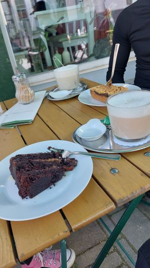 Schoko Tonka Kuchen, vegan at Schneeweiss + Rosenrot in Goslar