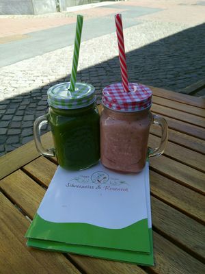 Smoothies at Schneeweiss + Rosenrot in Goslar