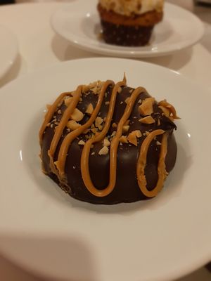 Dona de crema de cacahuate at Peace of Cake - Dark Kitchen in Naucalpan De Juarez