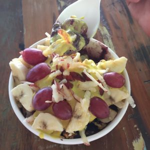 acai and maqui berry bowl at Rawthentic Organic Unbakery & Farmacy in Gold Coast