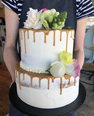 Vegan wedding cakes at Veganyumm Bakehouse in Brisbane