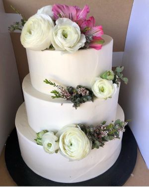 Vegan wedding cakes brisbane australia at Veganyumm Bakehouse in Brisbane