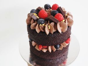 Vegan petite birthday cake at Veganyumm Bakehouse in Brisbane
