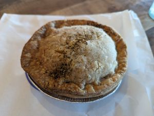 shepherd's pie at Veganyumm Bakehouse in Brisbane