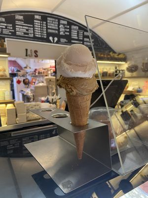 Rhubarb (creamy and tasty) and coffee (a bit watery and sour) at Roberto Gelato in Utrecht