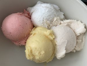 Strawberry (nice), coconut (creamy but a bit bitter), passionfruit (nice) and rose-rhubarb (rosy, but I prefer regular rhubarb) at Roberto Gelato in Utrecht