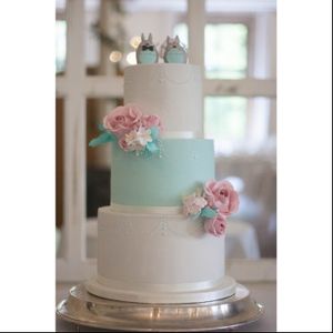 Vegan wedding cake  at Jesmond Cake Company in Newcastle Upon Tyne