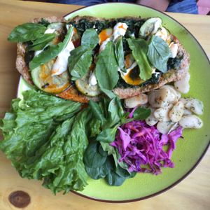 mini pizza at Cafe Vida in La Paz