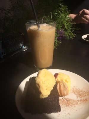 Vegan brownie and frappacino  at Cafe Vida in La Paz