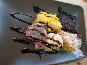 Alles vegan und sooo gut und das war nur der Nachtisch;) at ONO by Marouli in Rhodes