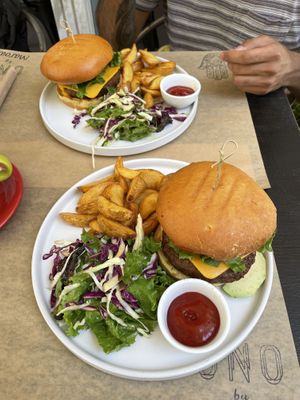 Burgers at ONO by Marouli in Rhodes