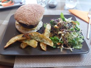 Vegan μπέργκερ! Απο τα καλύτερα που εχω φαει!!!^-^  at ONO by Marouli in Rhodes