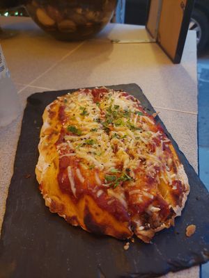 Tomato and mozzarella vegan flatbread at ONO by Marouli in Rhodes