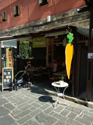Cafe entrance at ONO by Marouli in Rhodes
