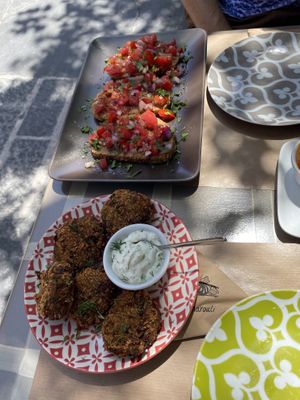 Zucchini croquettes and tomato & basil bruschetta at ONO by Marouli in Rhodes