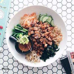 Macrobiotic Tempeh Bibimbap at Plants in Taipei