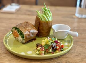 Raw Papaya Wrap  at Plants in Taipei