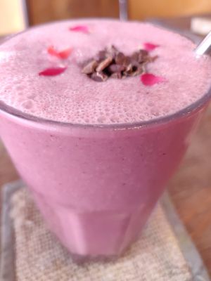 Pitaya lipstick smoothie at Plants in Taipei
