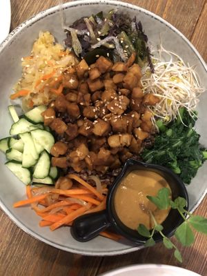 🌱Tempeh Beebimbap at Plants in Taipei