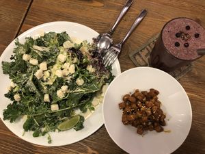 🌱Kale Caesar Salad (with nut Parmesan and housemate dressing), tempeh on the side - This is my favorite!! ♥️ at Plants in Taipei