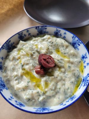Tzatziki at Veganaki in Athens