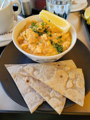  at Veganaki in Athens