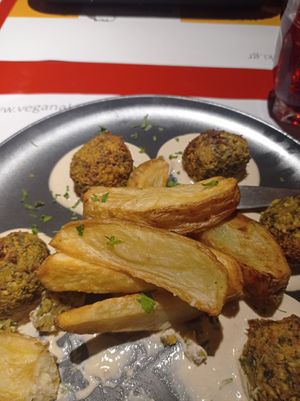 Keftedakia (?) at Veganaki in Athens