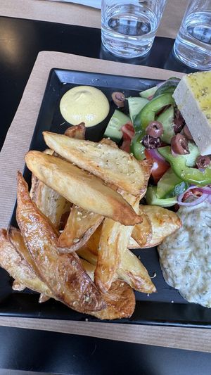 Fries were great   at Veganaki in Athens