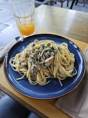  at Veganaki in Athens