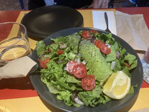 Avocado saladd  at Veganaki in Athens