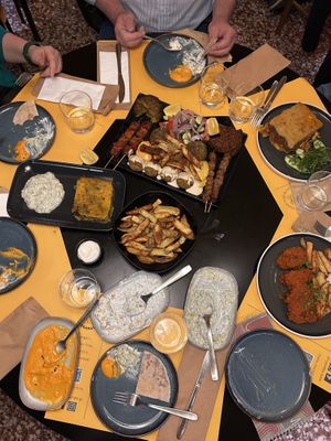 FamilyDinner  at Veganaki in Athens