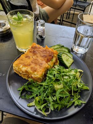 Pasticcio and lemonade at Veganaki in Athens