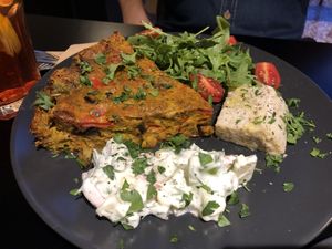 Vegan omelette at Veganaki in Athens
