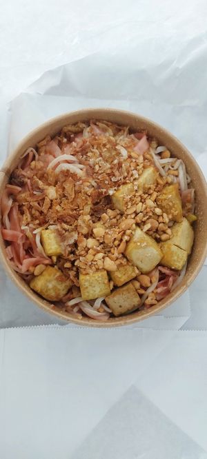 pad thai tofu at Thai House in Leuven