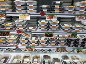 Take the food and eat in or take out  at Fred and Ricky's Plant Delicious Foods in Creve Coeur