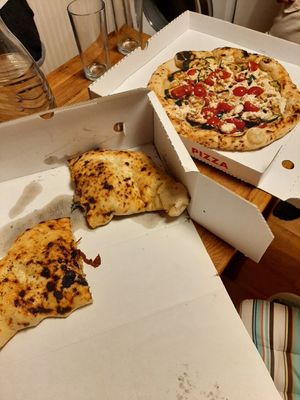 calzone & zucchine bianco at La Stella Nera in Berlin