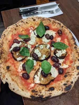 Vegan pizza at La Stella Nera in Berlin
